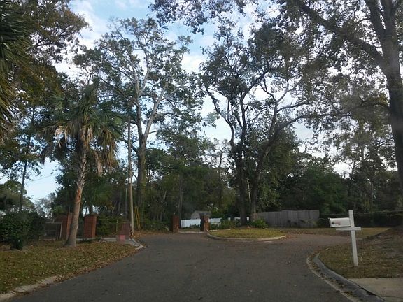5th image of 619 Appian Way