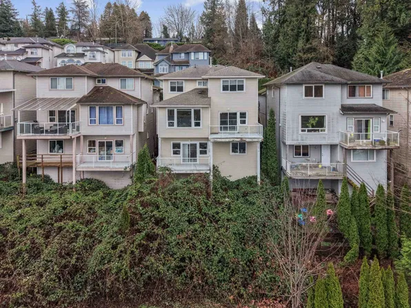 1615 Shaughnessy St #3, Pt Coquitlam, BC V3C 6K9