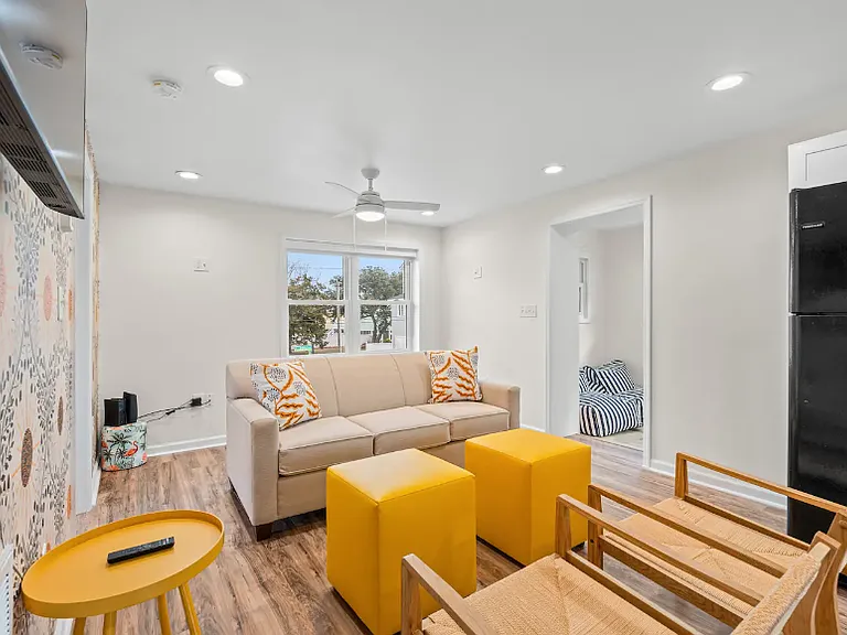 401 37th Ave S #206 — Photo 4