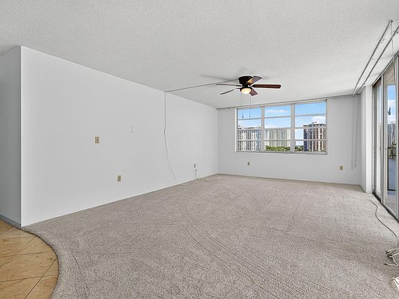 4th image of 2750 NE 183rd Street #911