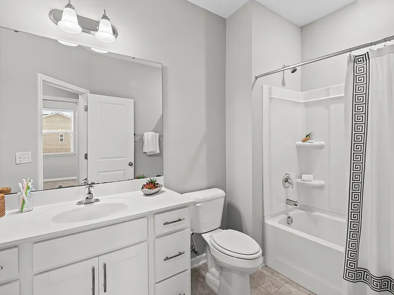 1136 Commack Dr — Photo 24
