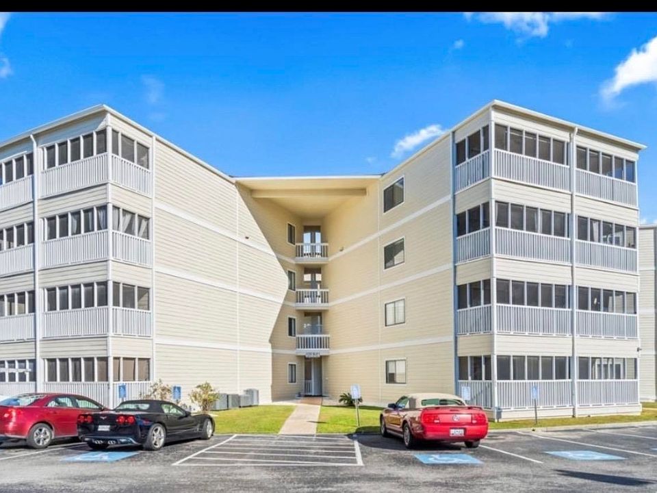 1st image of 4350 Baker St. #1303
