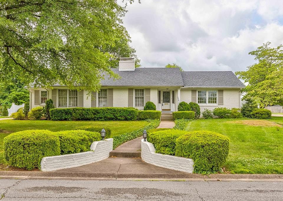 1st image of 1414 College Dr