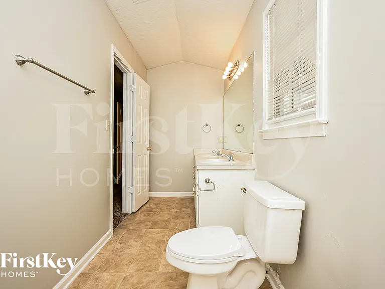 1411 Windy Hill Ct SE — Photo 9