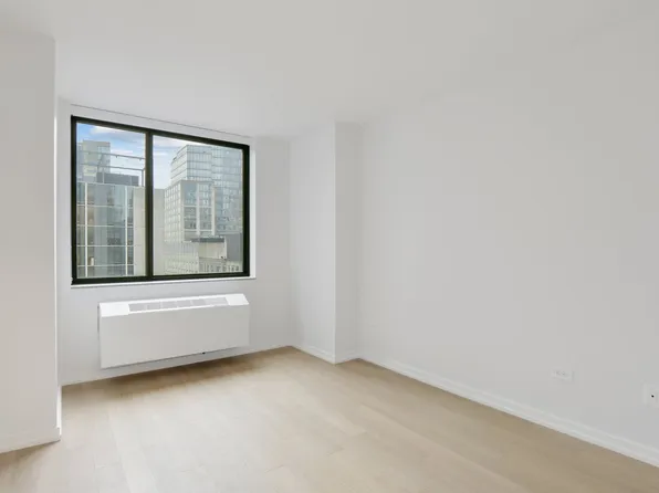 75 West End Avenue image 6 of 30