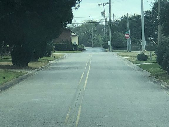 4th image of 617 Williamsburg Dr