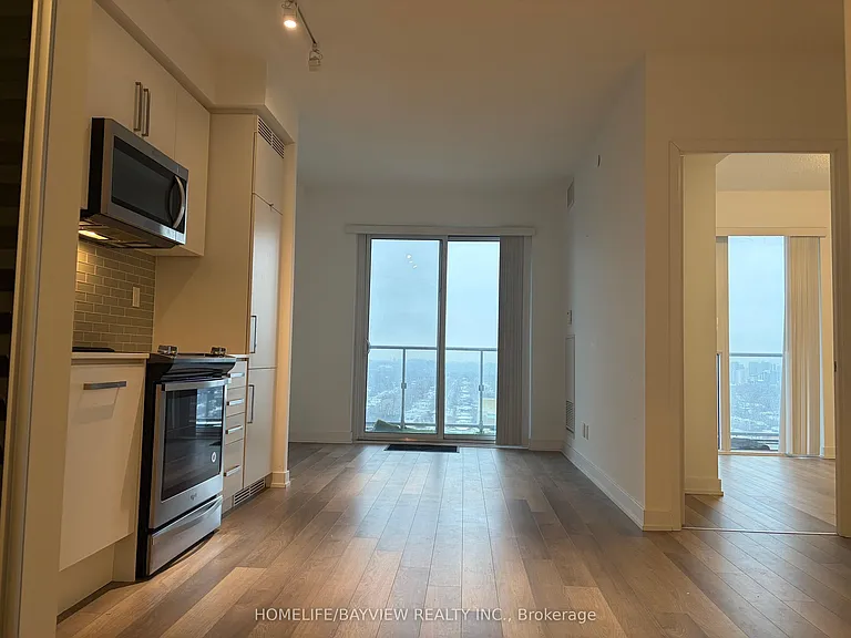 5180 Yonge St #2006 — Photo 3