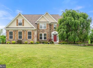 193 Declaration Dr, Charles Town, WV 25414