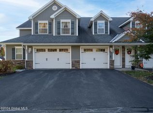 402 Brunswick Meadows Way, Troy, NY 12182