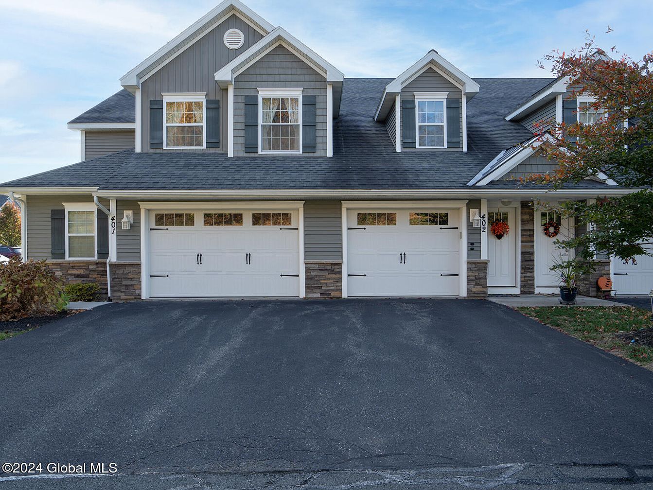 1st image of 402 Brunswick Meadows Way