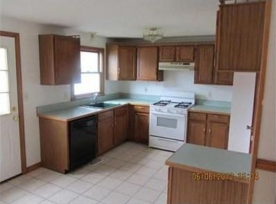 4th image of 53 Merrimack Meadows Ln