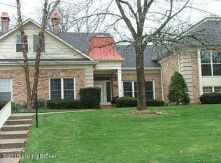 5807 Creighton Hill Rd, Louisville, KY 40207