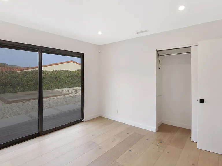 24728 Vantage Point Ter — Photo 24