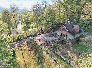 206 Peckerwood Rd, Hayesville, NC 28904