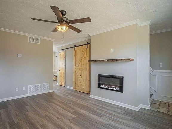 5th image of 1235 Riverside Dr APT D1