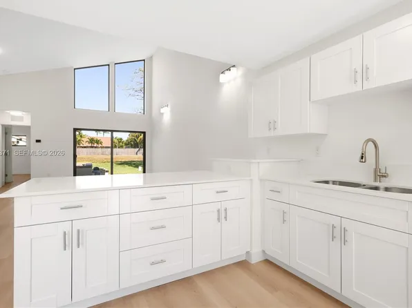 10675 NW 30th Pl APT 1, Sunrise, FL 33322