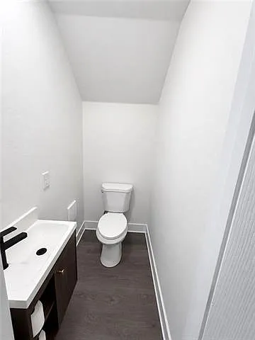 2 bed, 1.5 bath, 920 sqft, $1,650 — Photo 4