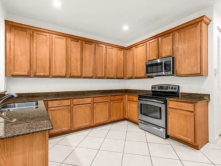 650 Pacific Grove Dr #5 — Photo 4