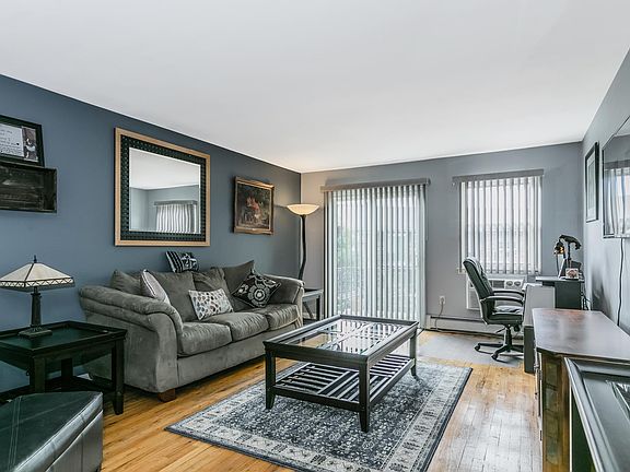 2nd image of 2803 Wilshire Ln
