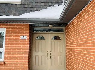 8 Homestead Cres, London, ON N6G2E4