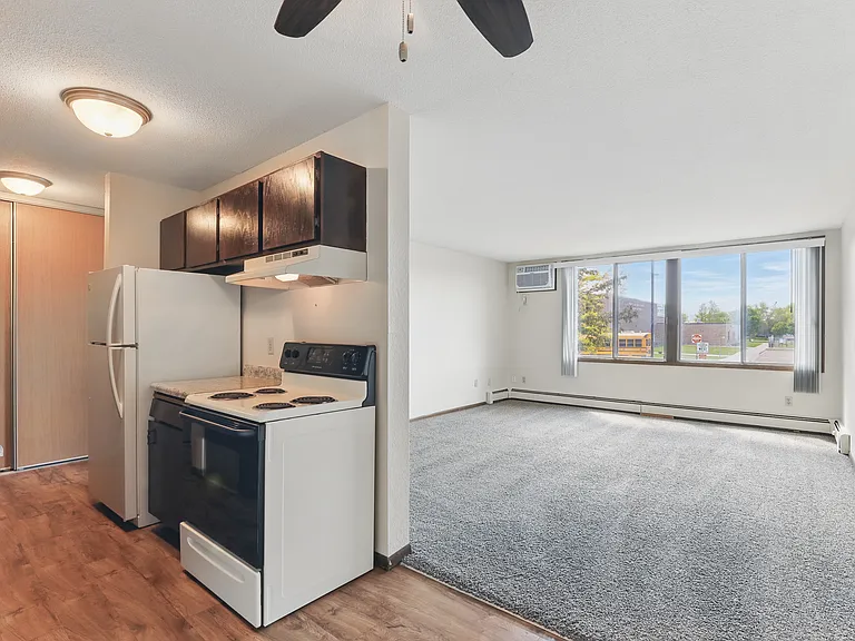 Forest Park Apartments — Photo 18