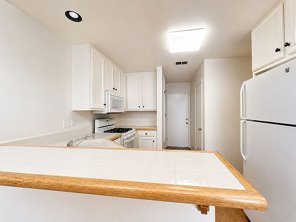3rd image of 22941 Banyan Pl Unit 310