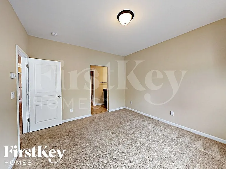 7719 Watson Cir — Photo 9