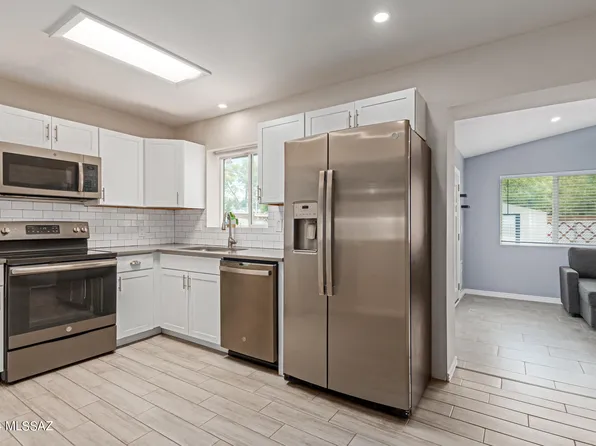 2518 N Tyndall Ave, Tucson, AZ 85719