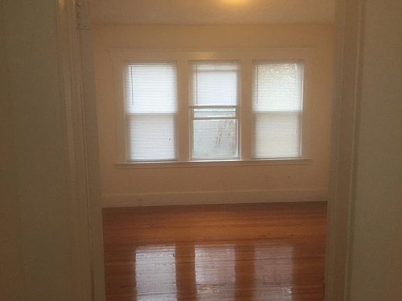 3rd image of 83 Judson Ave