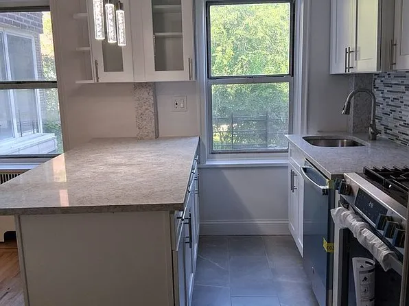 5445 Netherland Ave APT F13, Bronx, NY 10471