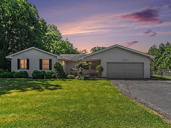 2nd image of 30262 County Road 26