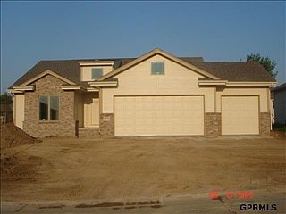 3rd image of 10018 S 202nd Cir