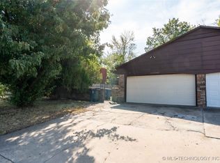 10924 E 23rd St, Tulsa, OK 74129