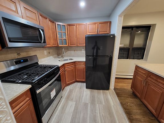 Kitchen appliances and cabinets