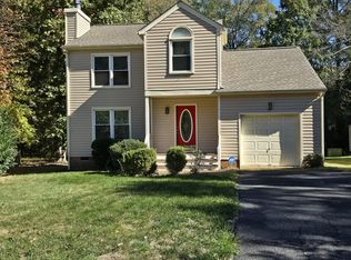5716 Saddle Hill Dr, Midlothian, VA 23112