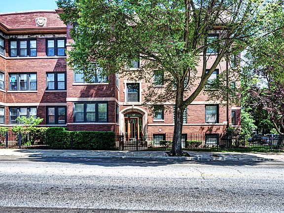 2nd image of 1404 W Foster Ave #1