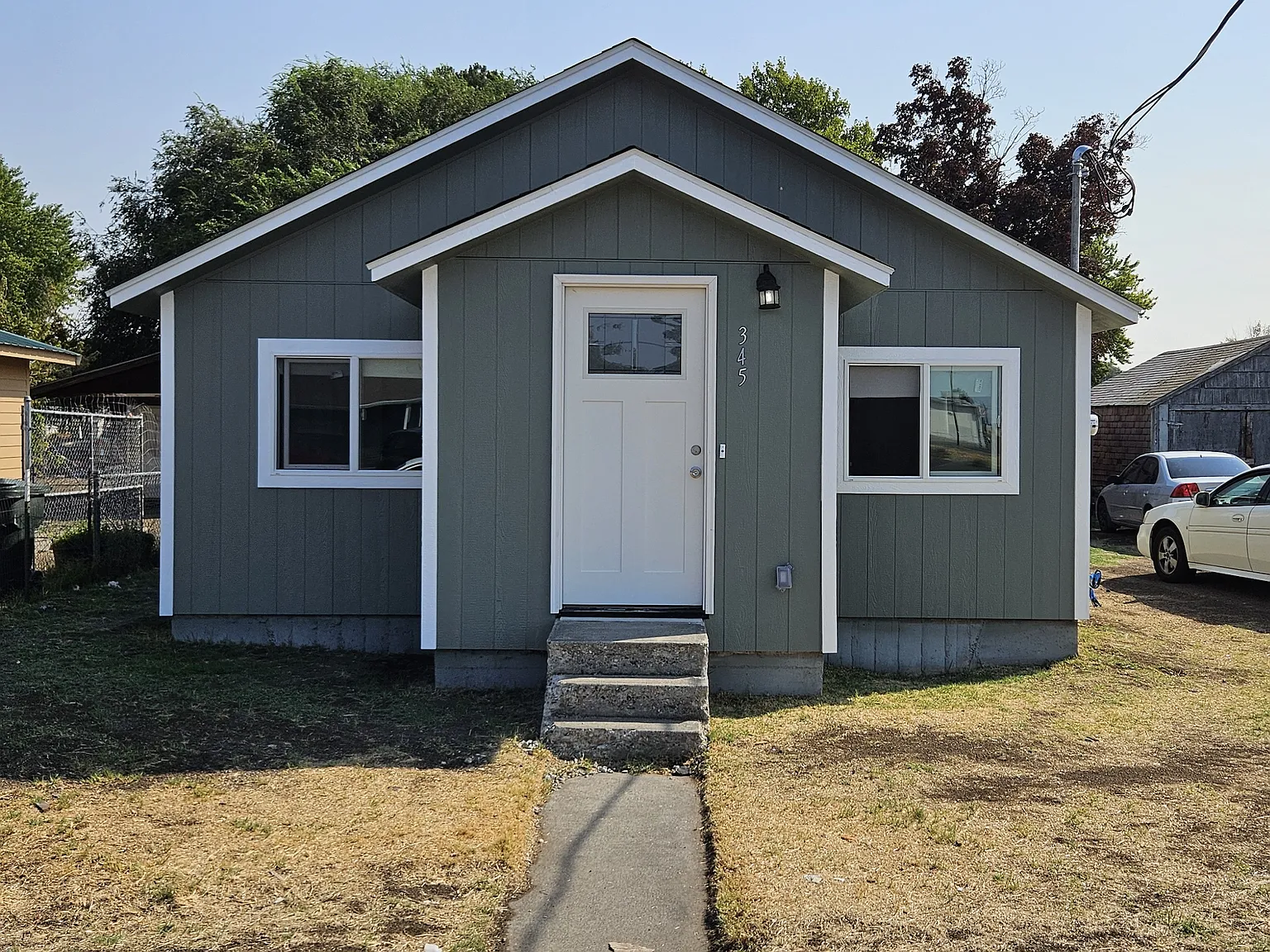 3 bed, 876 sqft, $1,500 — Photo 1