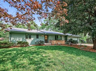 10352 Columbus Cir, Bloomington, MN 55420