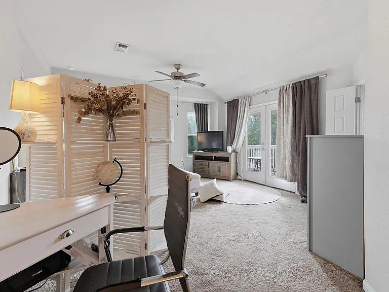 10005 Dalliance Ln — Photo 16