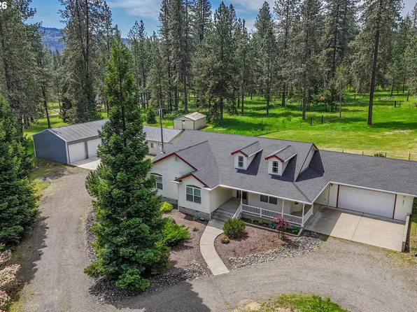 982 Doerner Rd, Roseburg, OR 97471