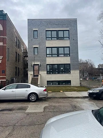 1327 S Fairfield Ave #3 — Photo 6