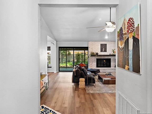 5th image of 7057 Autumn Chase St
