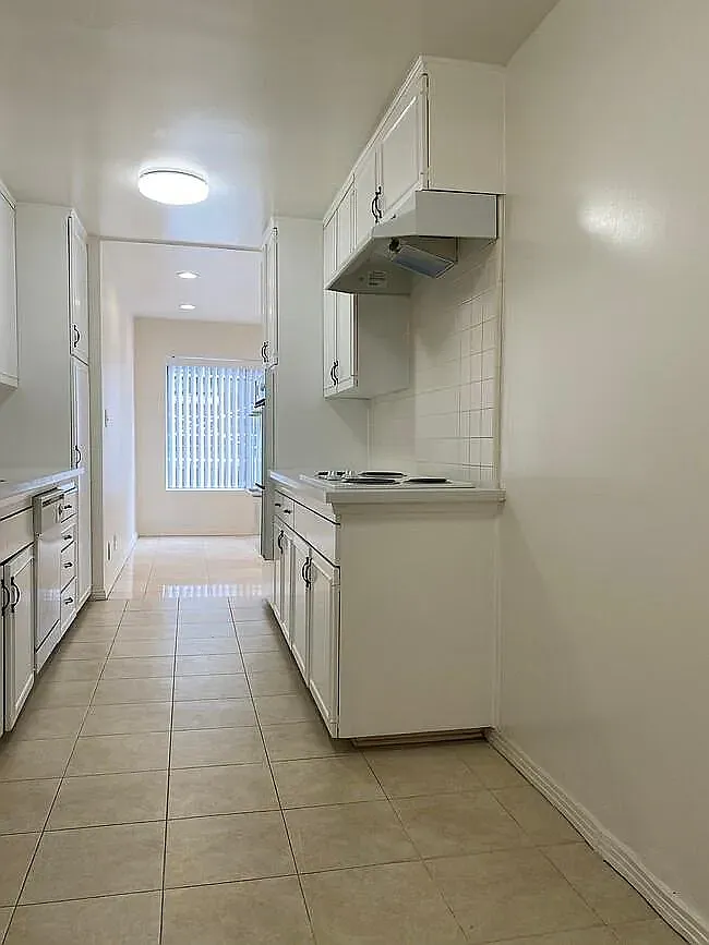 3 bed, 1550 sqft, $4,499 — Photo 4