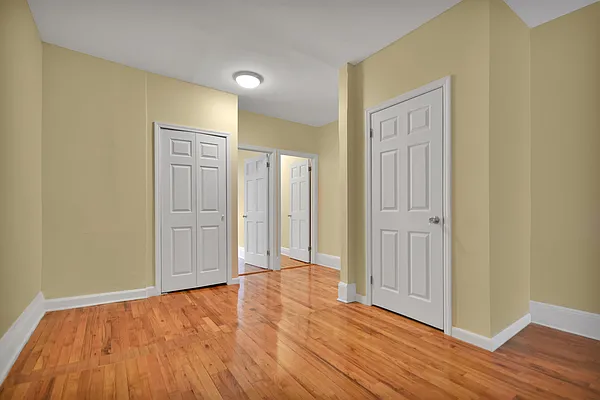 Rented by Compass | media 41