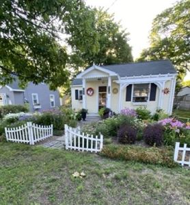 408 Henry St, Mackinaw City, MI, 49701