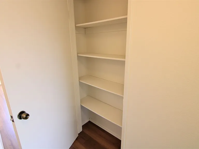 13552 Burbank Blvd #3 — Photo 25