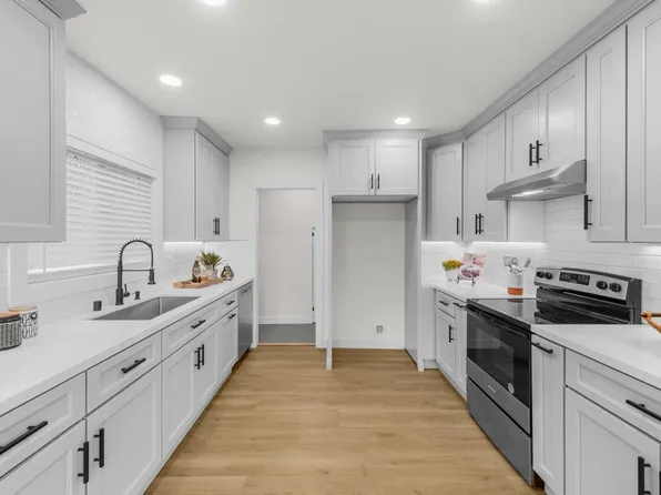 435 Alhambra Street, Crockett, CA 94525