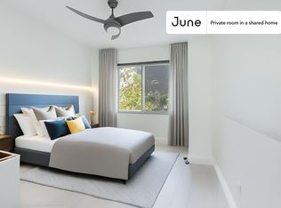 529 42nd St NE #1-C, Washington, DC 20019