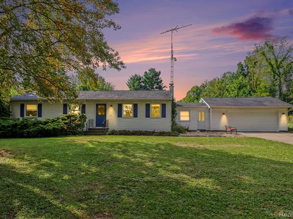 1995 Baseline Rd, Leslie, MI 49251