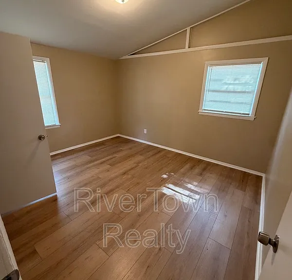 4825 Bridgedale Ave — Photo 11